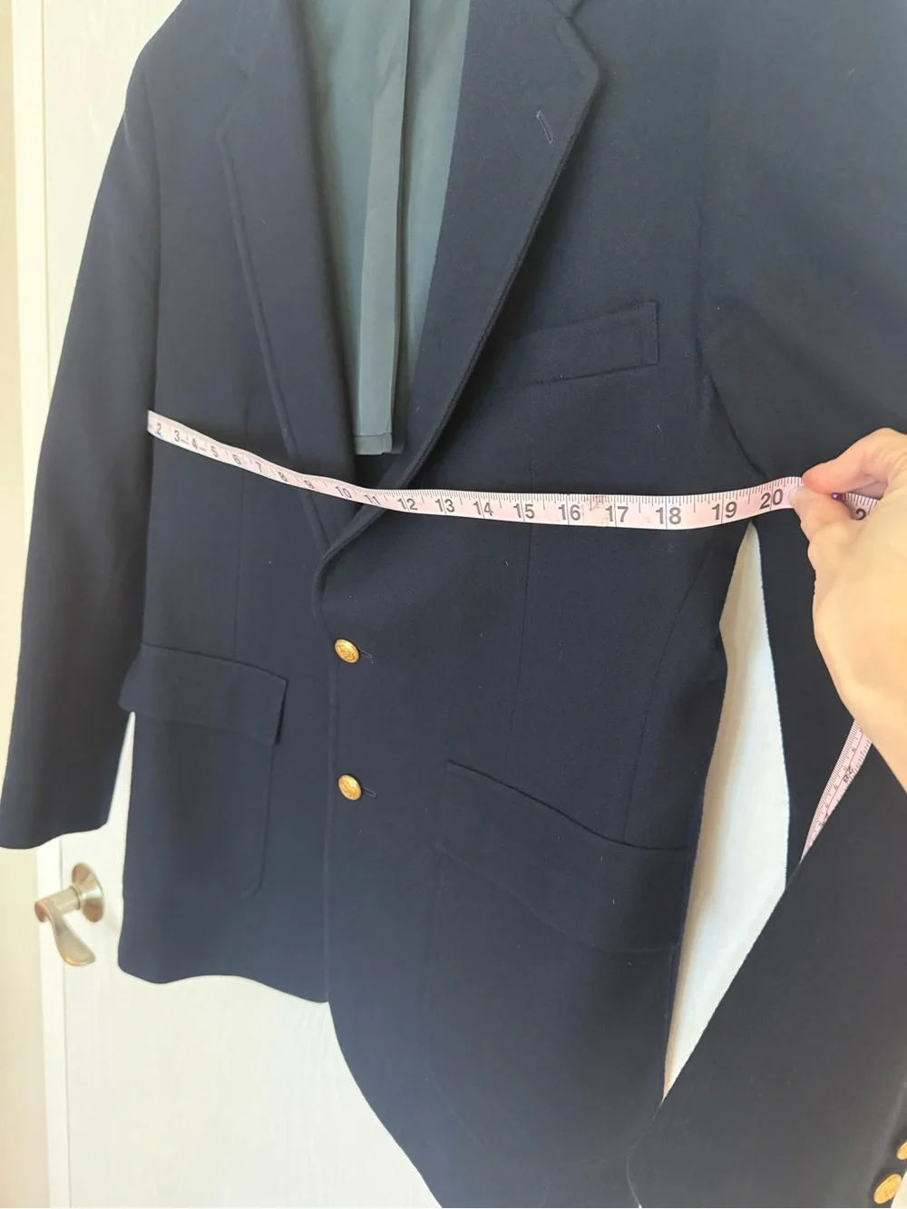 Vintage Kenneth Roberts Navy Wool Blazer Gold Crest Buttons Made USA Preppy L